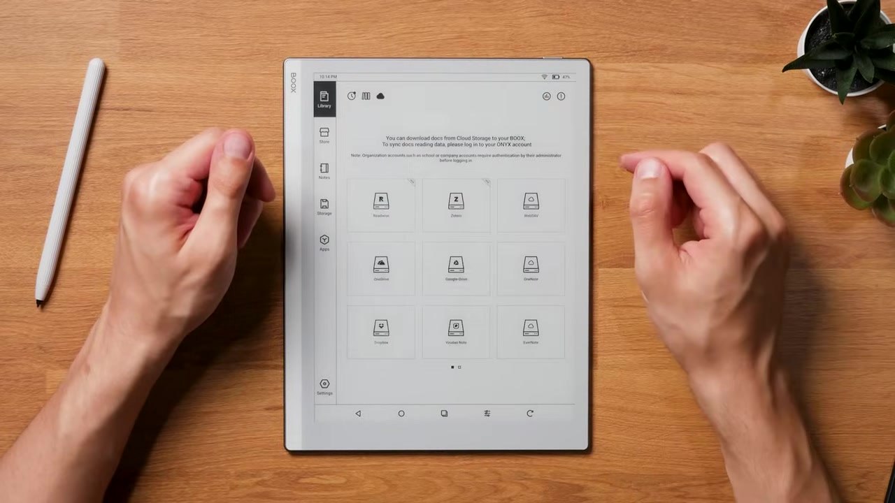 Onyx Boox Go 10.3 mit geöffneter Cloud- und Bibliotheksansicht